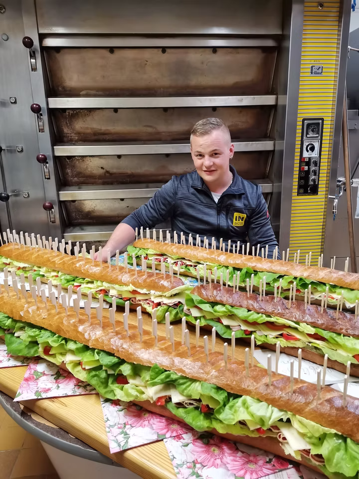 Partybaguette in Zahlenform der Bäckerei Knüpfer Partybaguette in Zahlenform der Bäckerei Knüpfer